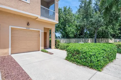 3627 Parkridge Circle Sarasota FL 34243