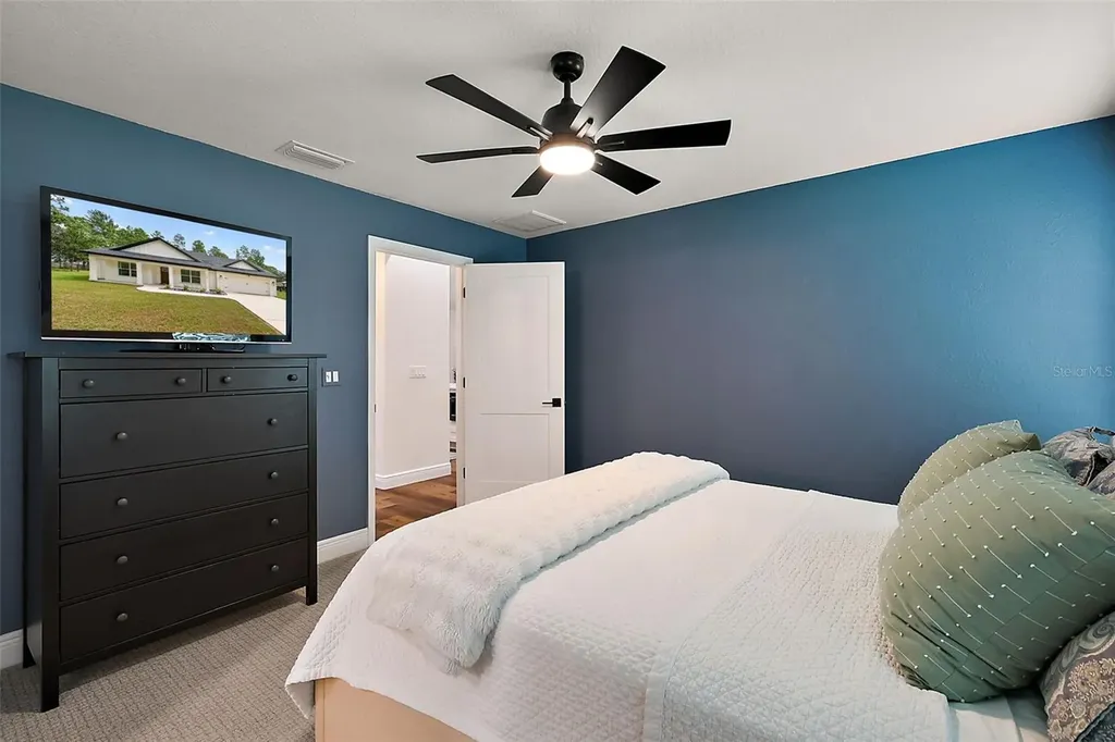 2058 County Road 243f Wildwood FL 34785