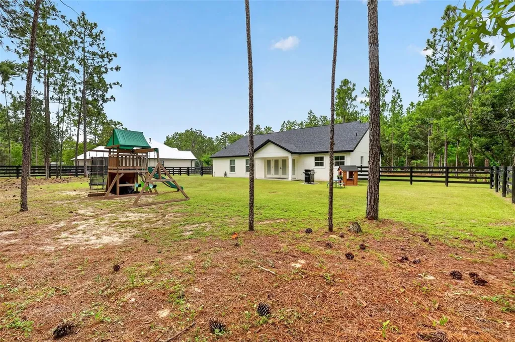 2058 County Road 243f Wildwood FL 34785