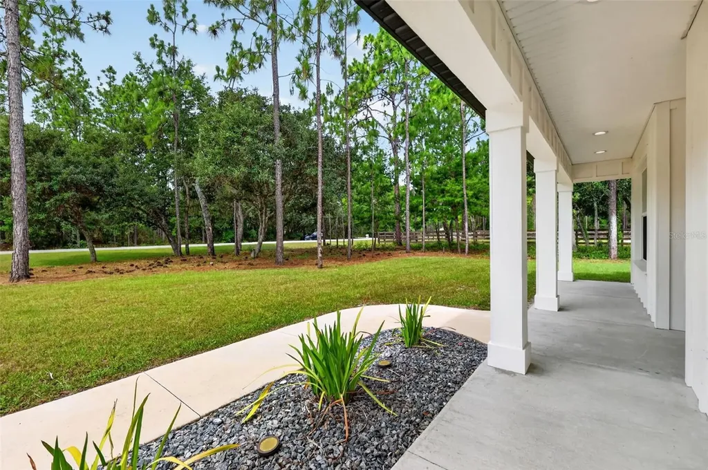 2058 County Road 243f Wildwood FL 34785