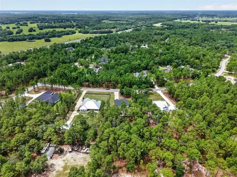 2058 County Road 243f Wildwood FL 34785