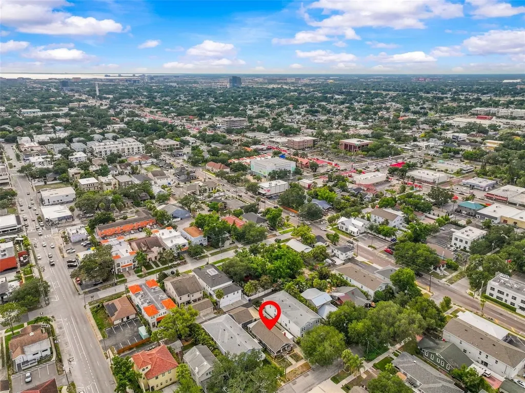 211 S Albany Avenue Tampa FL 33606