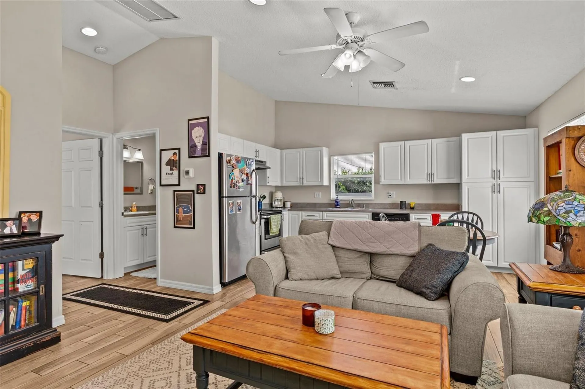 211 S Albany Avenue Tampa FL 33606