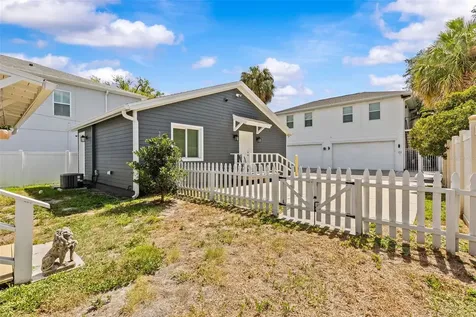 211 S Albany Avenue Tampa FL 33606