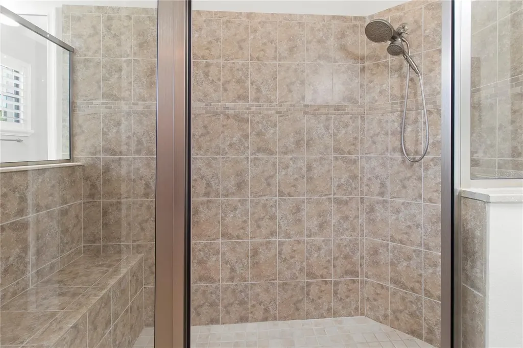 553 Chantilly Trail Bradenton FL 34212