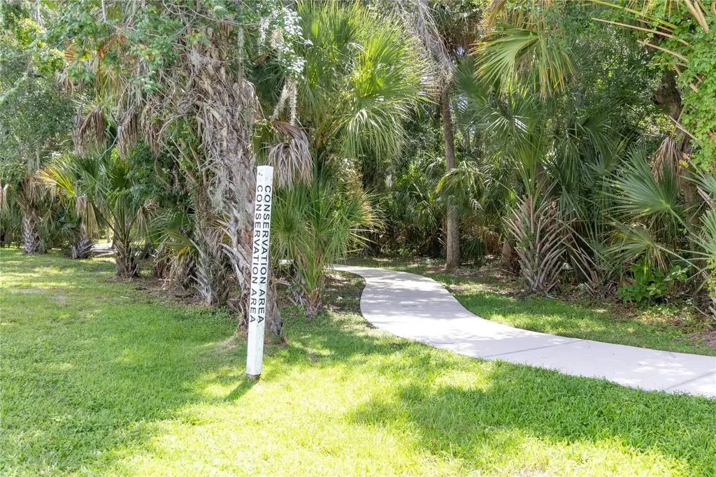 553 Chantilly Trail Bradenton FL 34212