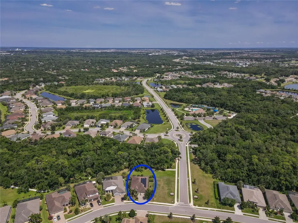 553 Chantilly Trail Bradenton FL 34212