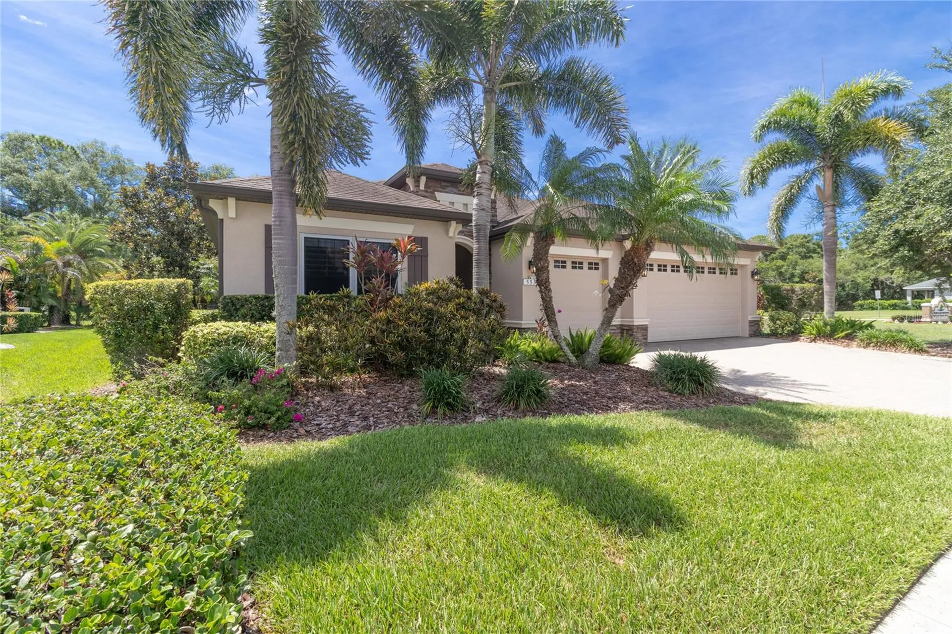 553 Chantilly Trail Bradenton FL 34212