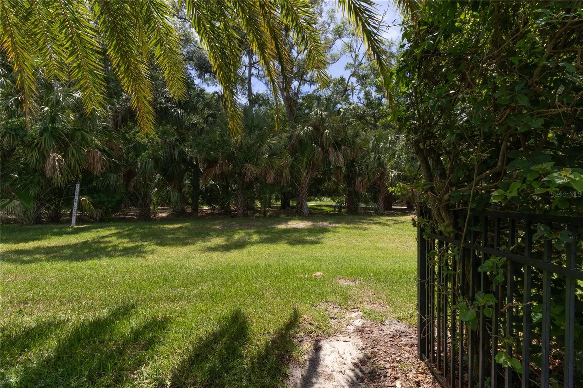 553 Chantilly Trail Bradenton FL 34212