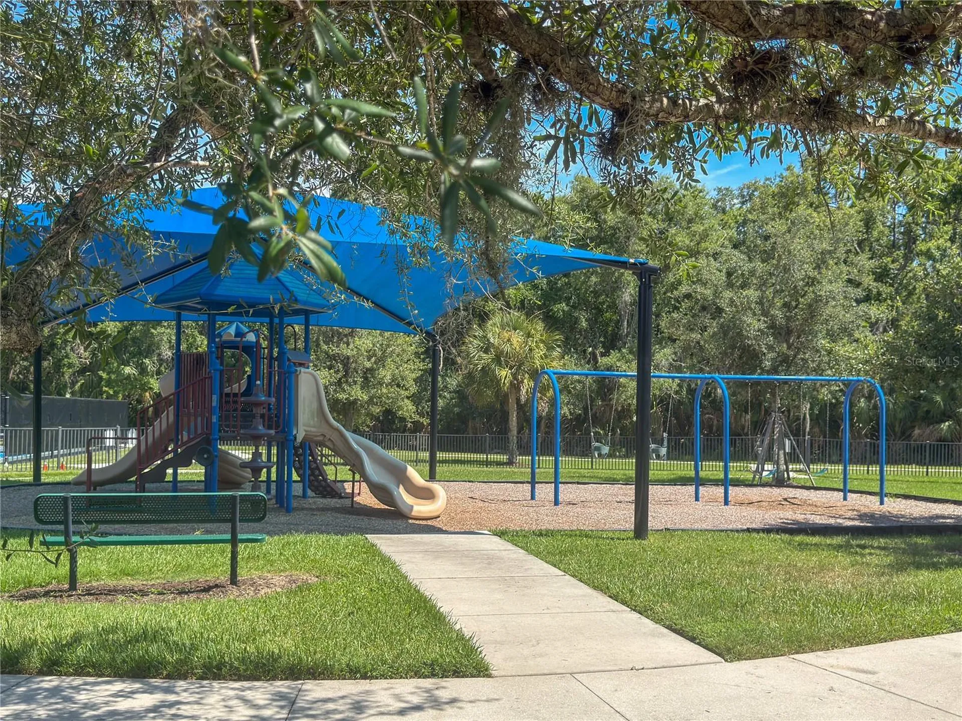 553 Chantilly Trail Bradenton FL 34212