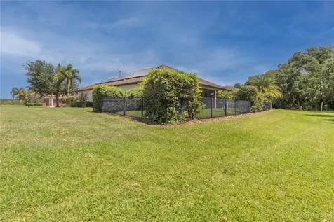 553 Chantilly Trail Bradenton FL 34212