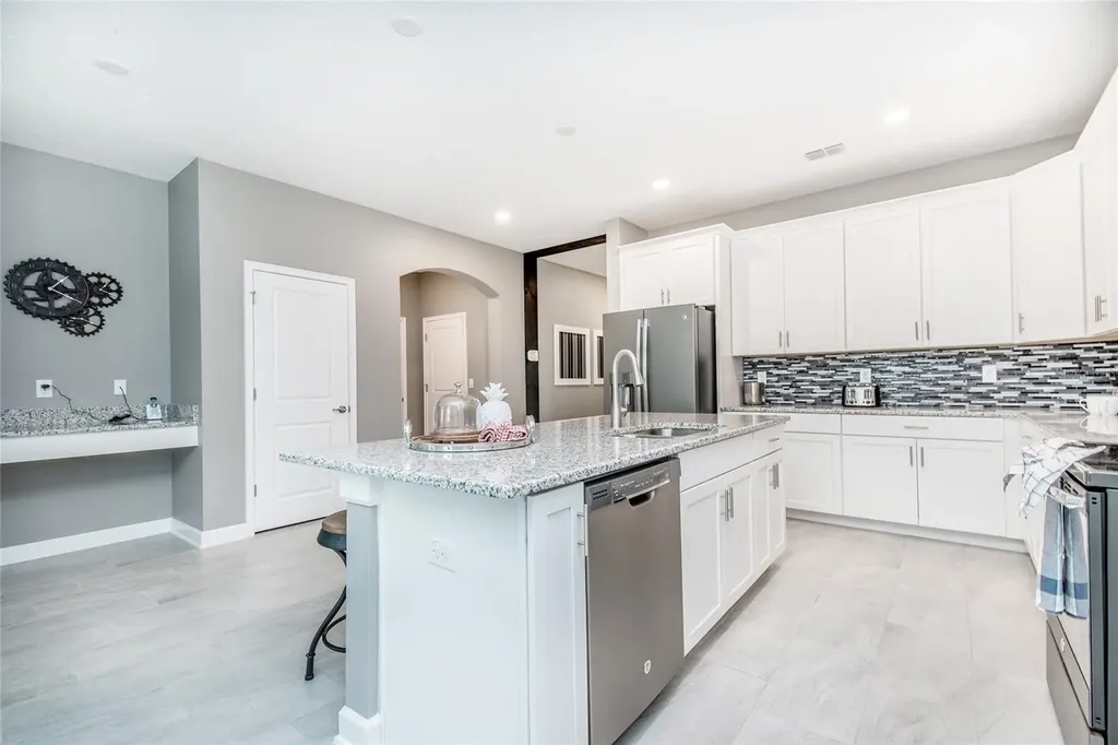 1581 Tempo Lane Davenport FL 33896