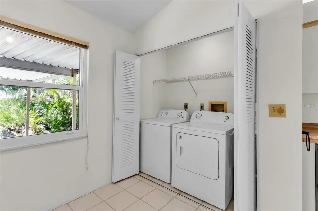 4877 Village Gardens Drive Sarasota FL 34234