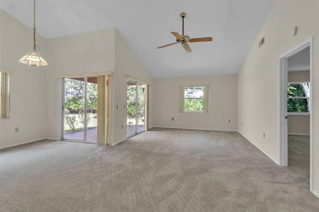 4877 Village Gardens Drive Sarasota FL 34234