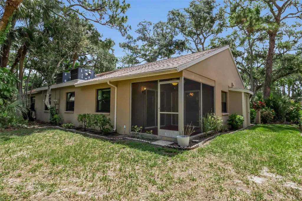 4877 Village Gardens Drive Sarasota FL 34234