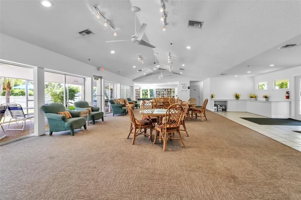 4877 Village Gardens Drive Sarasota FL 34234