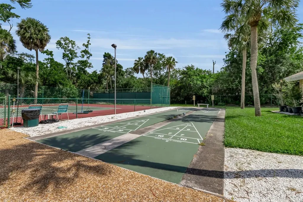 4877 Village Gardens Drive Sarasota FL 34234