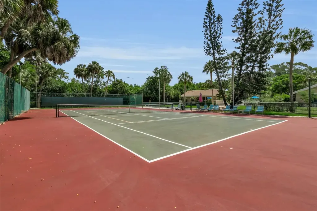 4877 Village Gardens Drive Sarasota FL 34234