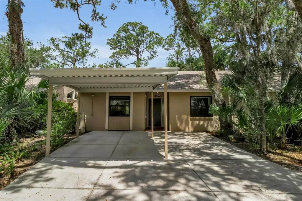 4877 Village Gardens Drive Sarasota FL 34234