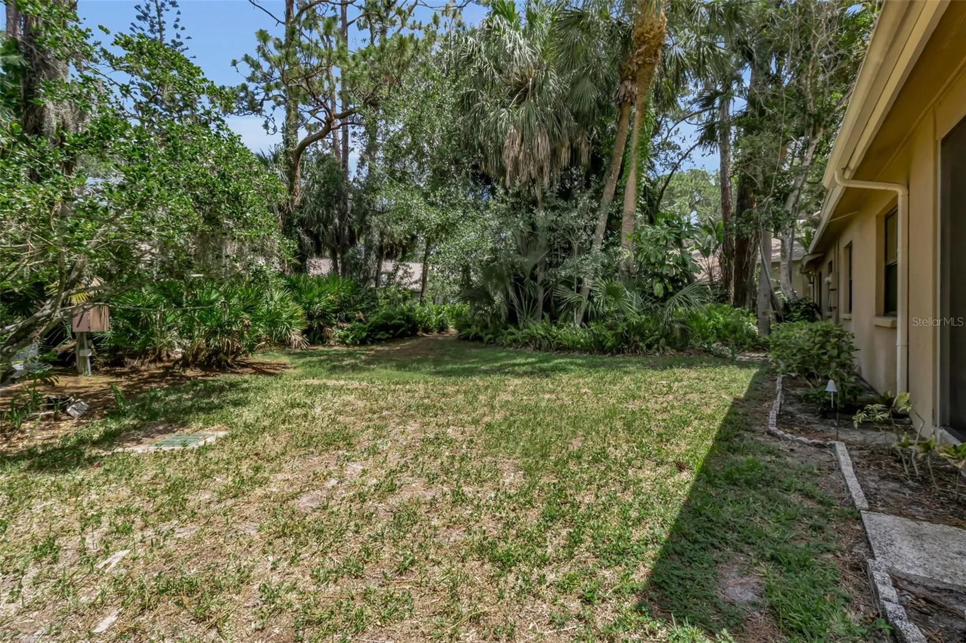 4877 Village Gardens Drive Sarasota FL 34234