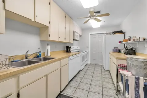 4877 Village Gardens Drive Sarasota FL 34234