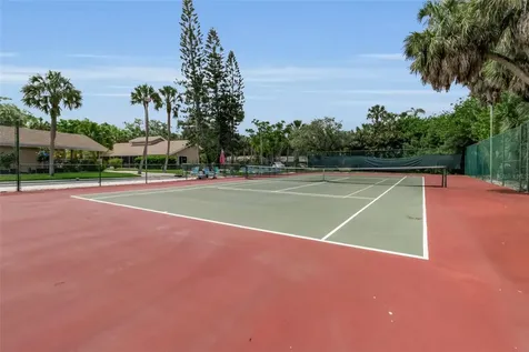 4877 Village Gardens Drive Sarasota FL 34234