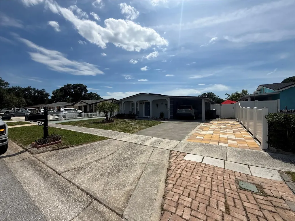 4808 Sierra Madre Drive Tampa FL 33634