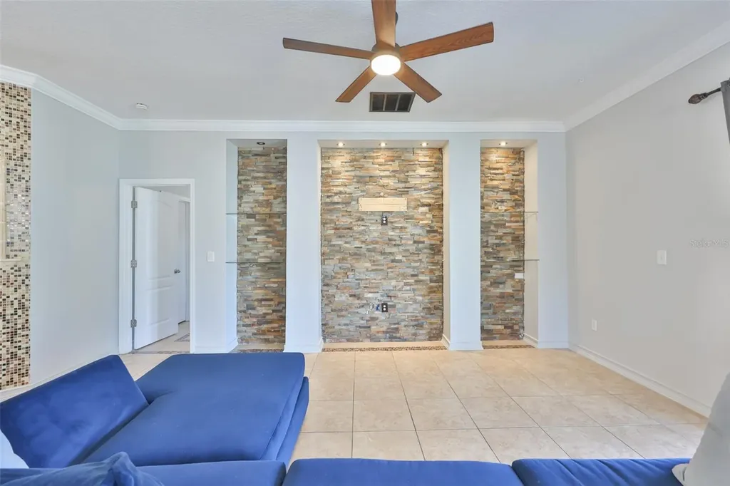 401 Britton Shores Court Ruskin FL 33570