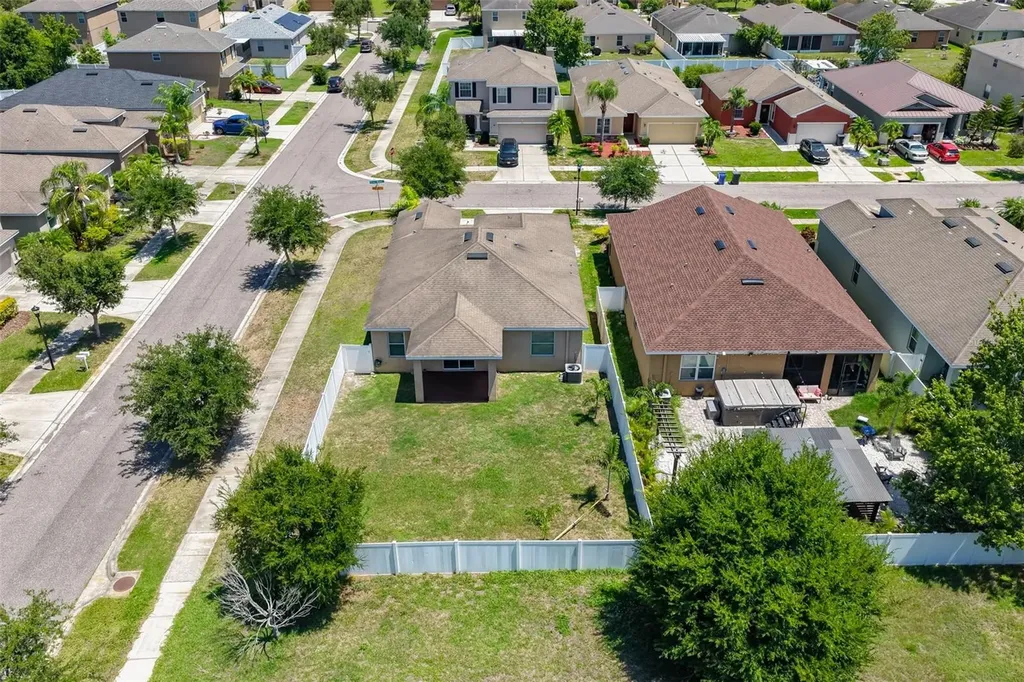 401 Britton Shores Court Ruskin FL 33570