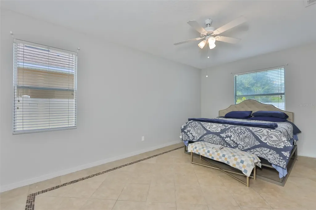 401 Britton Shores Court Ruskin FL 33570
