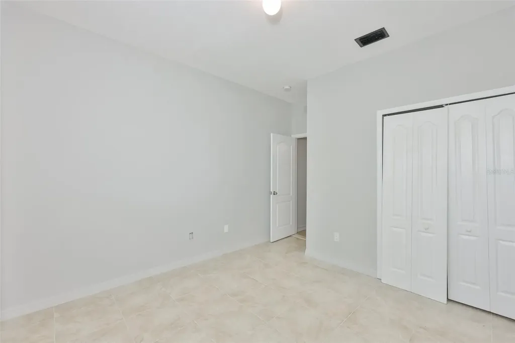 401 Britton Shores Court Ruskin FL 33570
