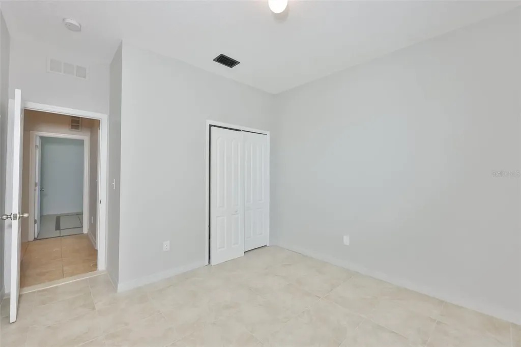 401 Britton Shores Court Ruskin FL 33570