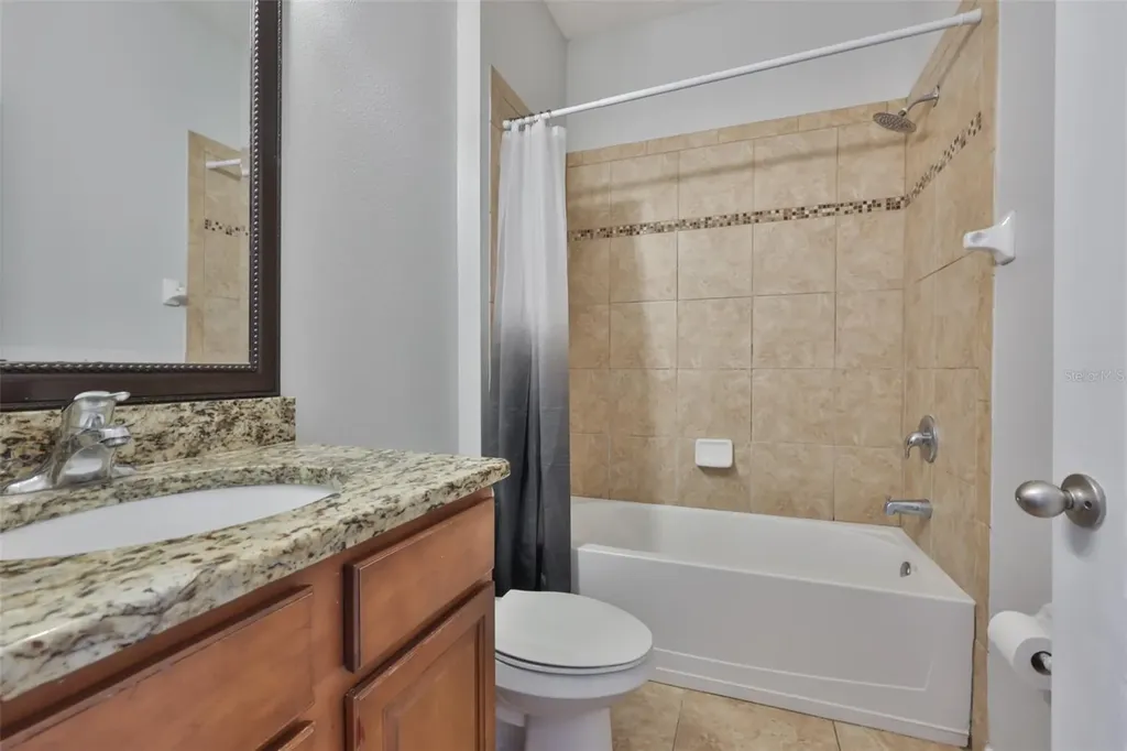 401 Britton Shores Court Ruskin FL 33570
