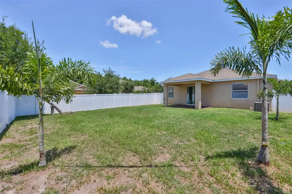 401 Britton Shores Court Ruskin FL 33570