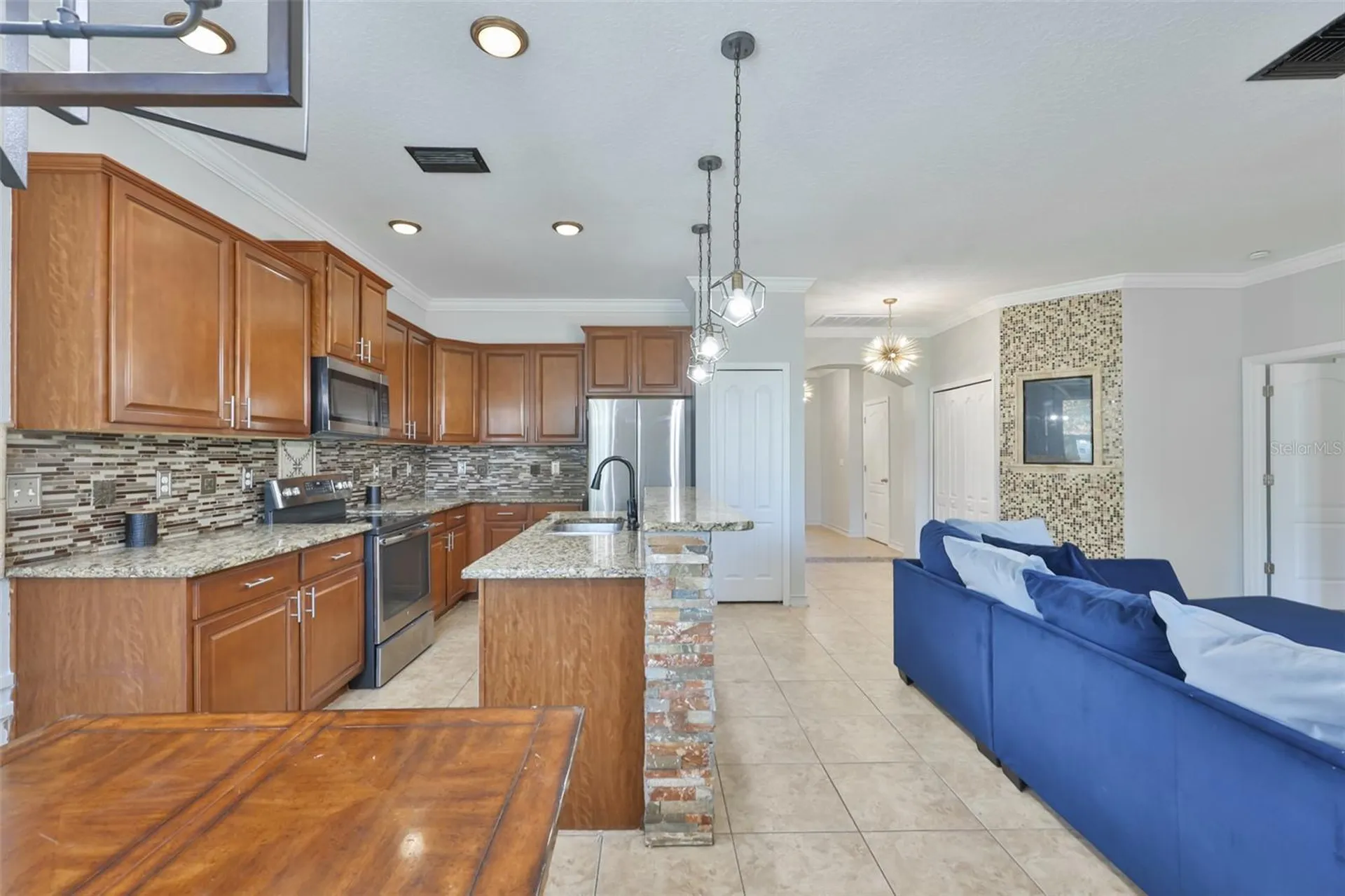 401 Britton Shores Court Ruskin FL 33570