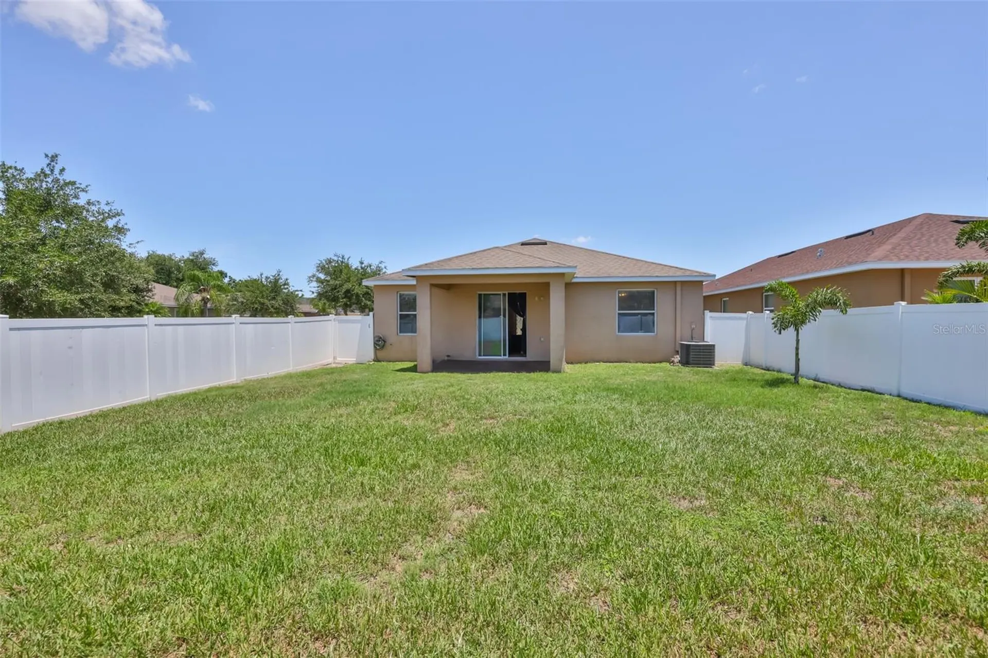 401 Britton Shores Court Ruskin FL 33570