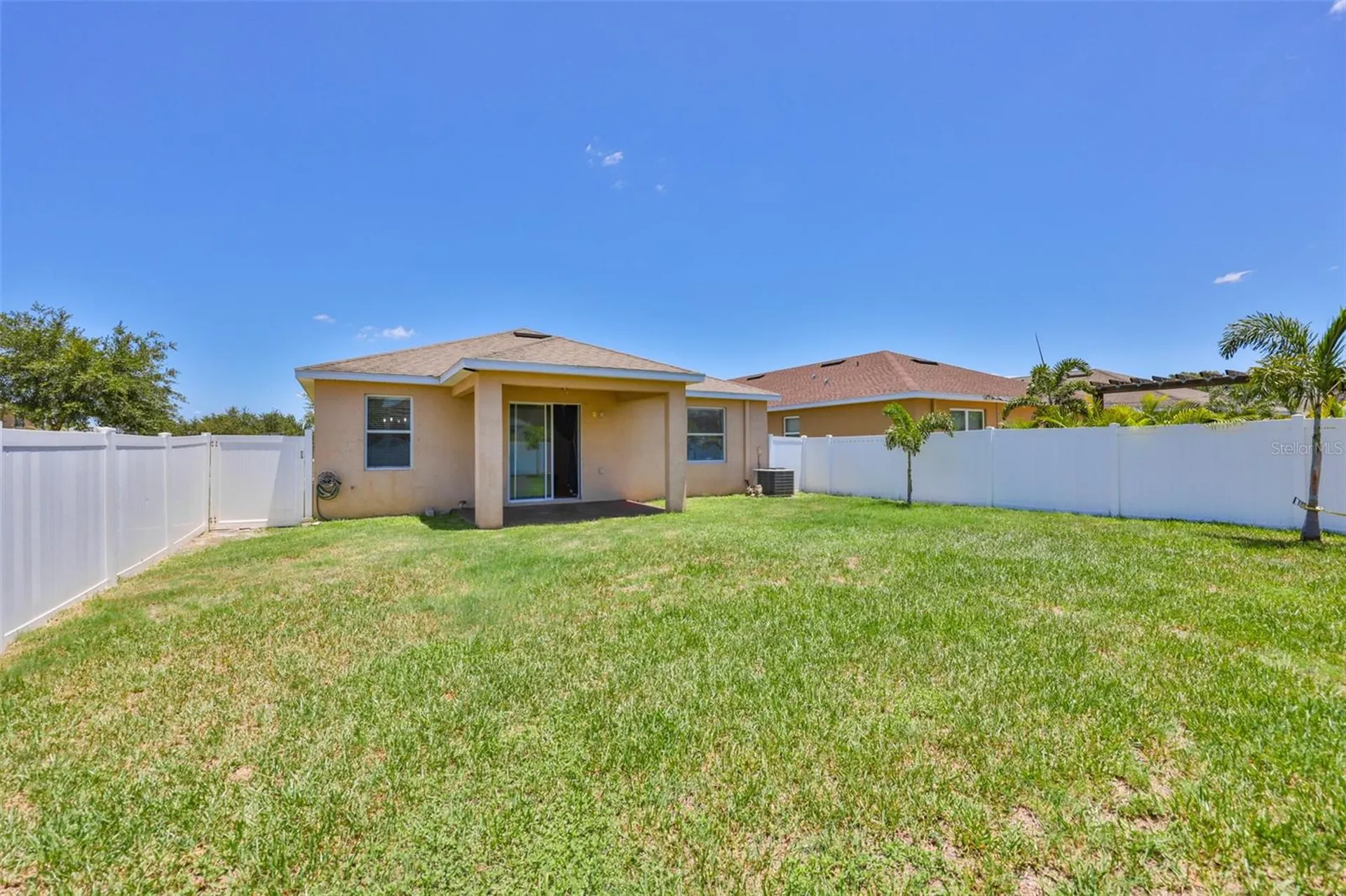 401 Britton Shores Court Ruskin FL 33570
