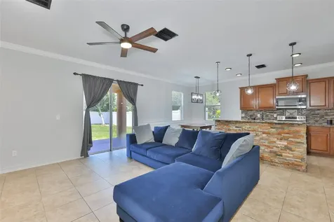 401 Britton Shores Court Ruskin FL 33570