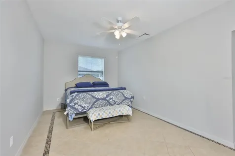 401 Britton Shores Court Ruskin FL 33570