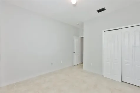 401 Britton Shores Court Ruskin FL 33570
