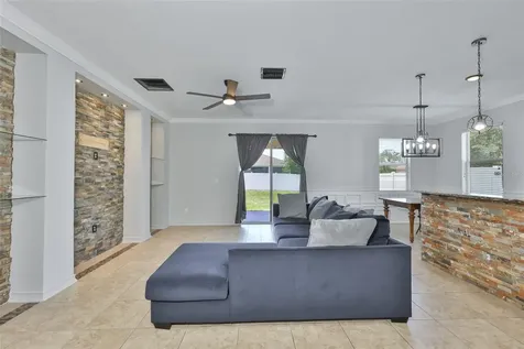 401 Britton Shores Court Ruskin FL 33570