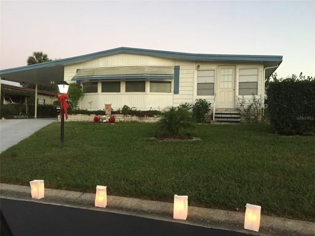 3438 Banberry Circle Zellwood FL 32798