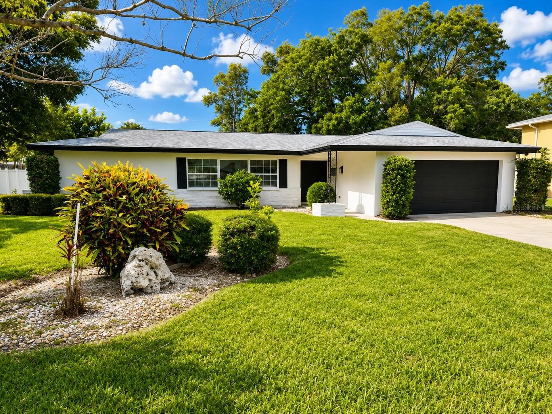 810 Allamanda Drive Largo FL 33770