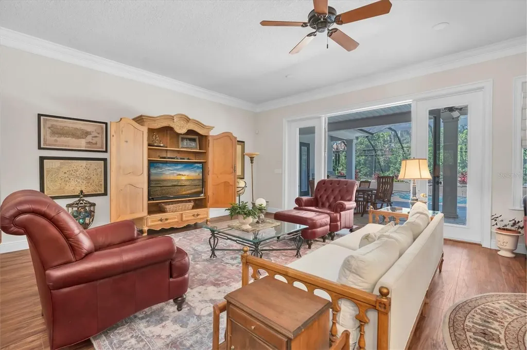 16301 Dunlindale Drive Lithia FL 33547