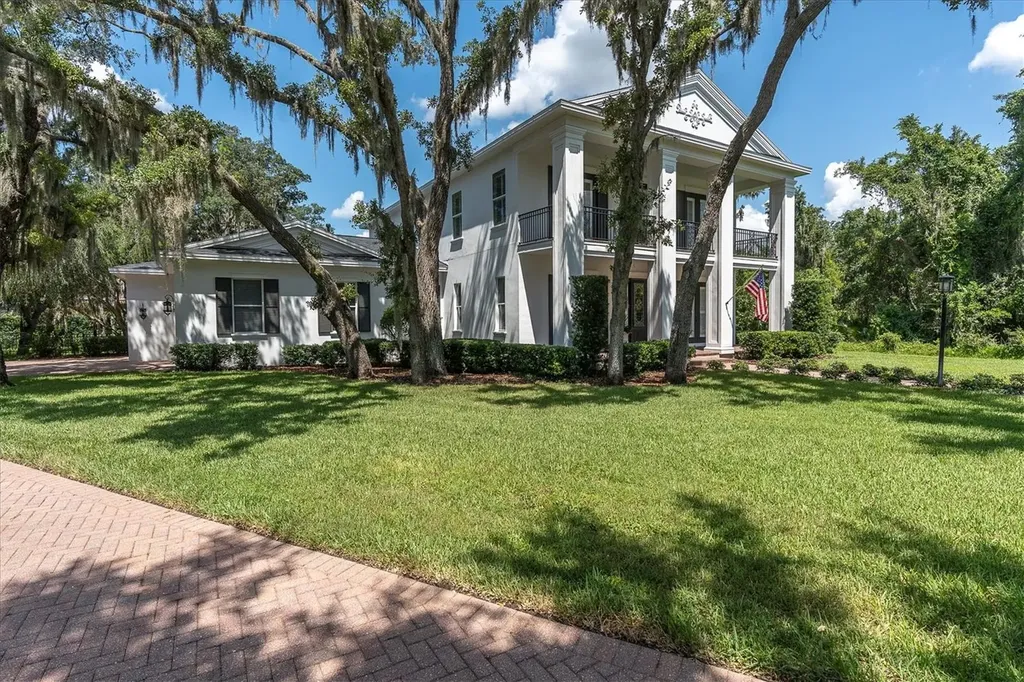 16301 Dunlindale Drive Lithia FL 33547