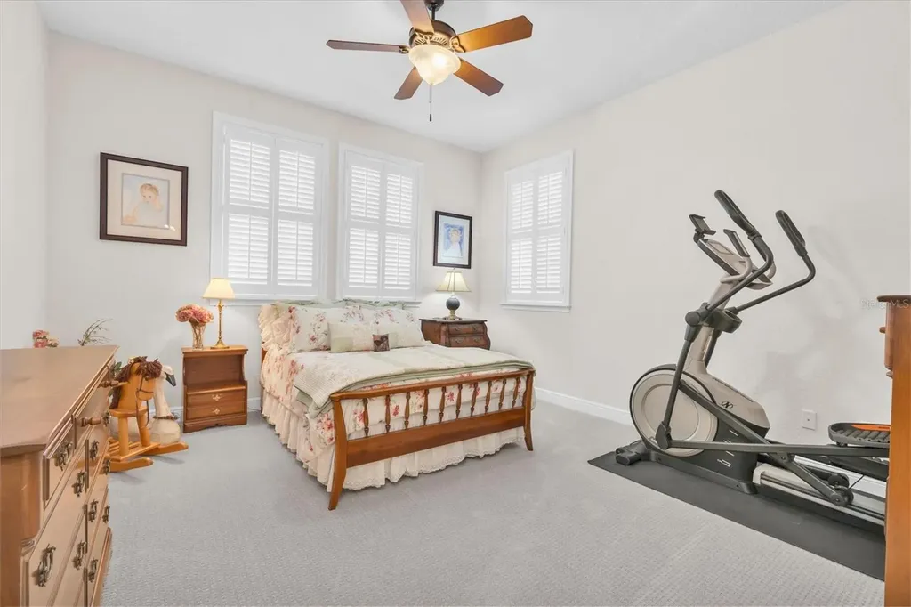 16301 Dunlindale Drive Lithia FL 33547