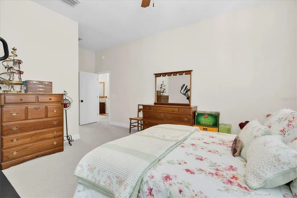 16301 Dunlindale Drive Lithia FL 33547