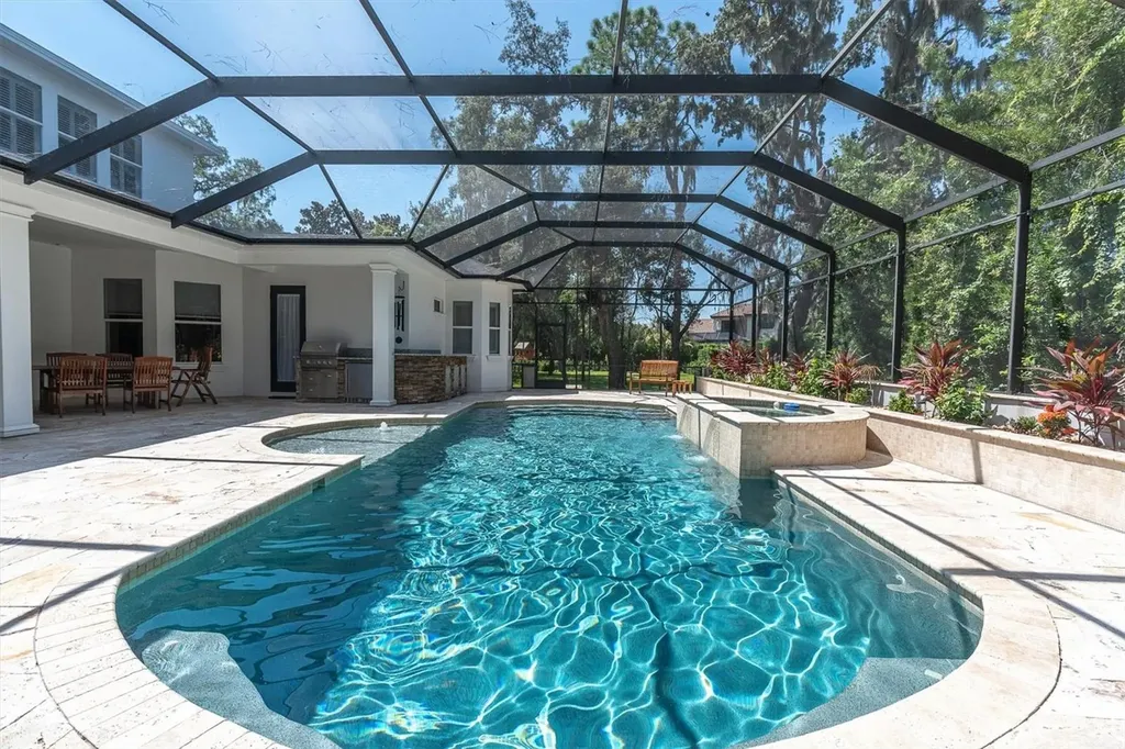 16301 Dunlindale Drive Lithia FL 33547