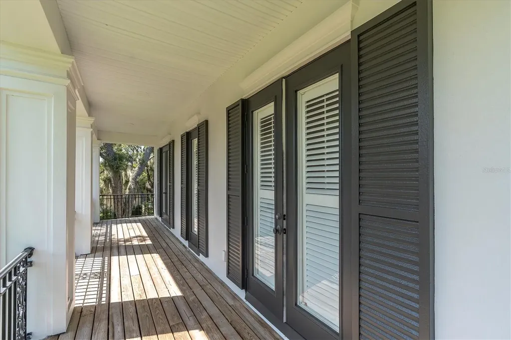 16301 Dunlindale Drive Lithia FL 33547