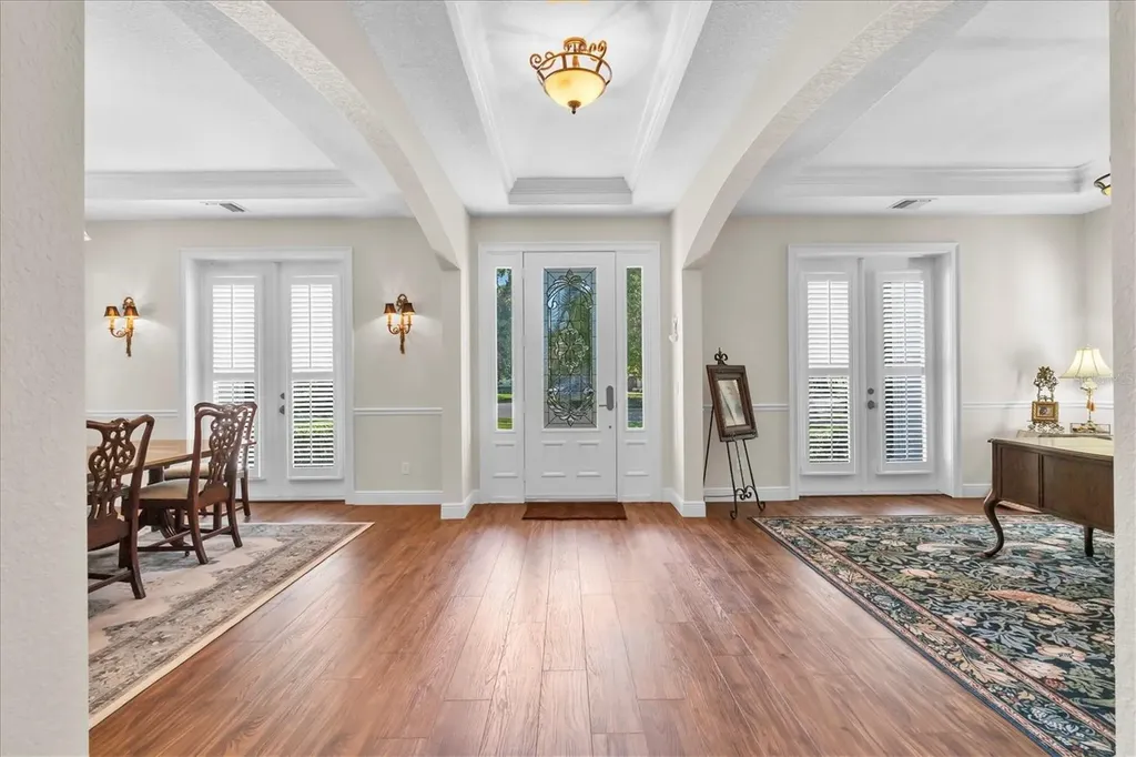 16301 Dunlindale Drive Lithia FL 33547